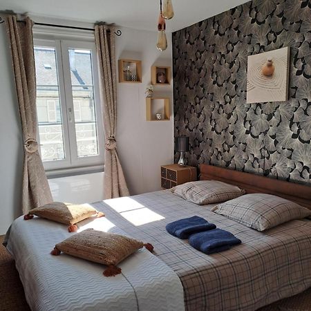 Atypique Saumur 80 M2 Joli Appartement 2 A 7 Pers Familial Renove Entier 3 Chambres Hyper Centre Exterior foto